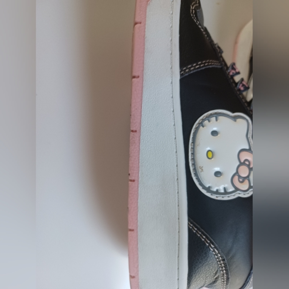 Hello Kitty Sneakers - Black and Pink - Picture 2 of 2
